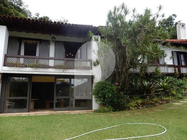 Casa à venda em Nogueira, Petrópolis - RJ