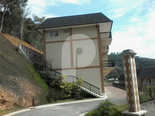 Casa à venda em Itaipava, Petrópolis - RJ
