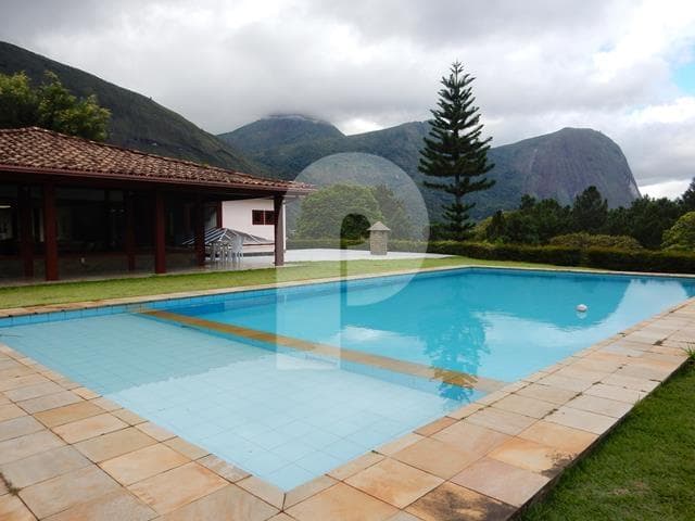 Casa à venda em Araras, Petrópolis - RJ
