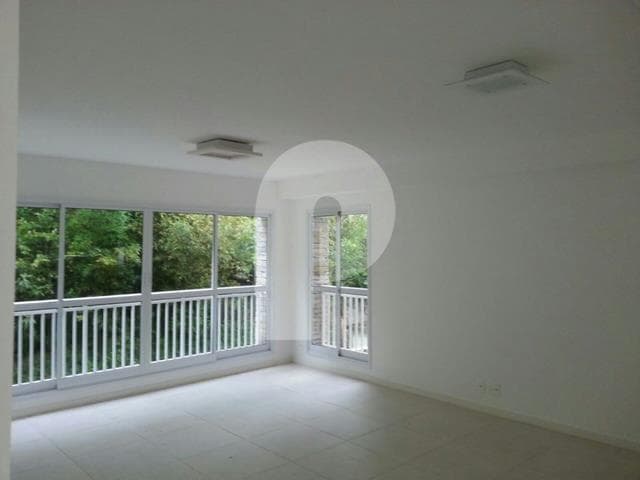 Apartamento à venda em Centro, Petrópolis - RJ