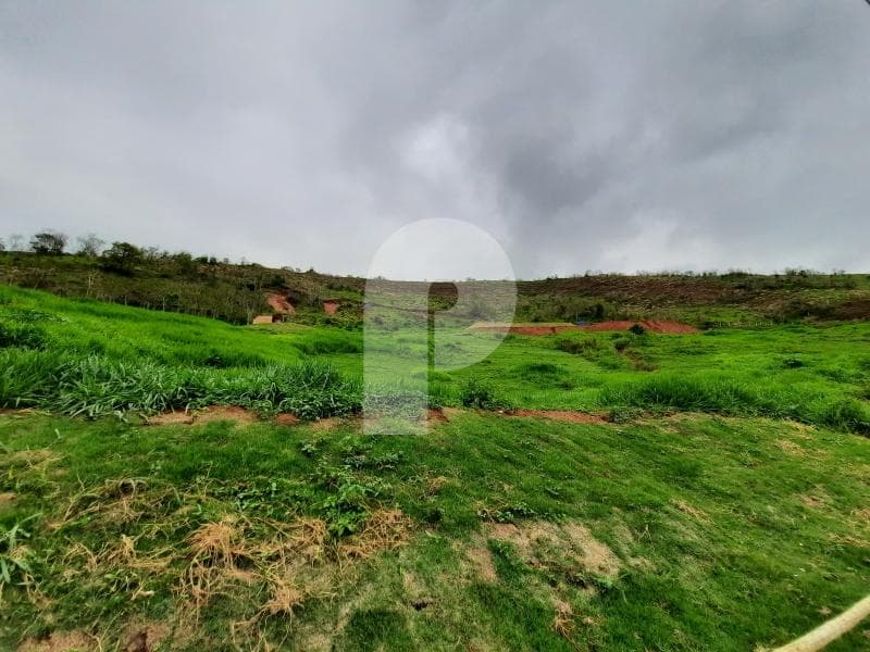 Terreno Residencial à venda em Secretário, Petrópolis - RJ