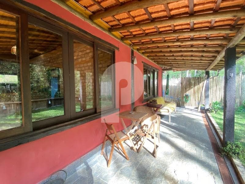 Casa à venda em Itaipava, Petrópolis - RJ