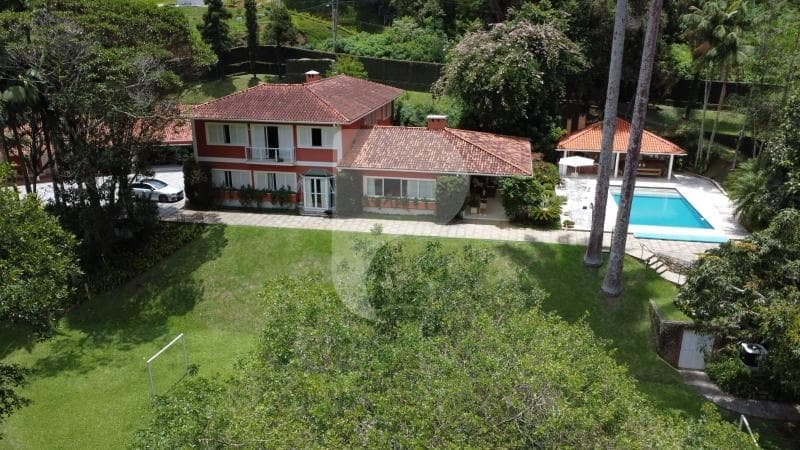 Casa à venda em Corrêas, Petrópolis - RJ