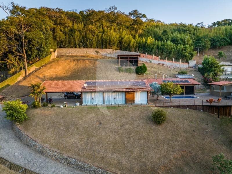 Casa à venda em Samambaia, Petrópolis - RJ