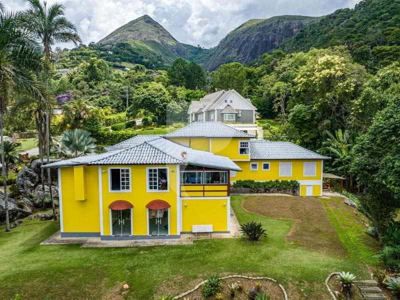 Casa à venda em Araras, Petrópolis - RJ
