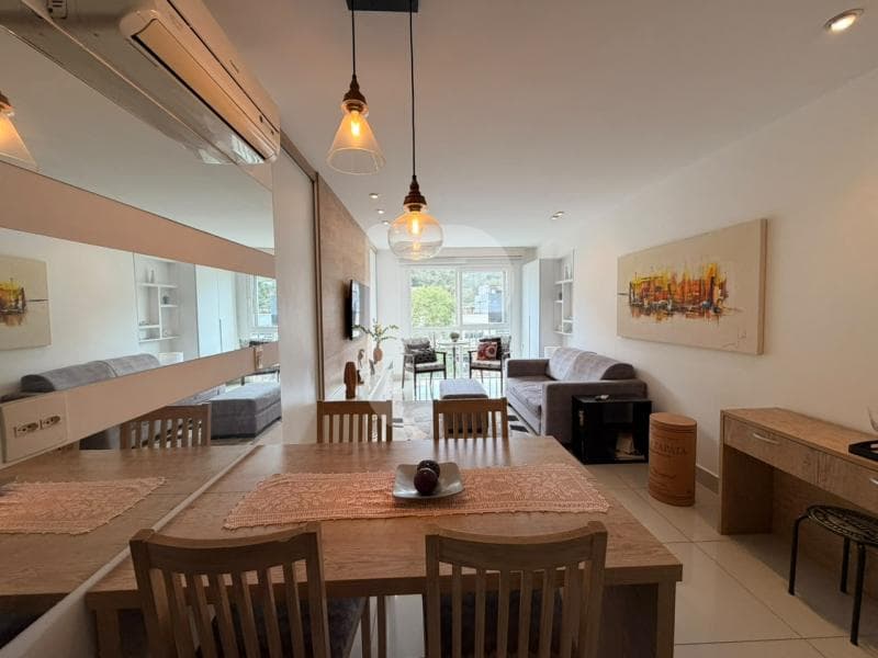 Apartamento à venda em Itaipava, Petrópolis - RJ
