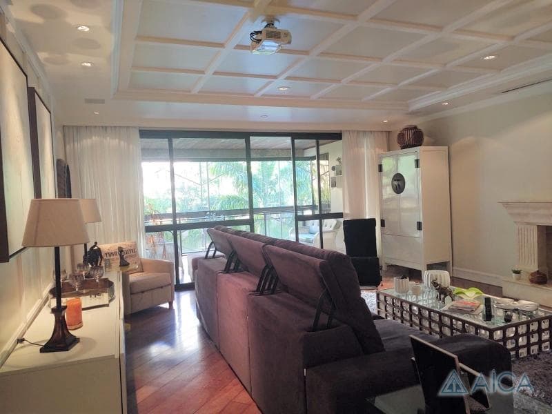 Apartamento à venda em Duarte da Silveira, Petrópolis - RJ