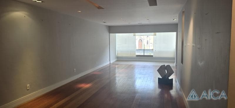 Apartamento à venda em Retiro, Petrópolis - RJ