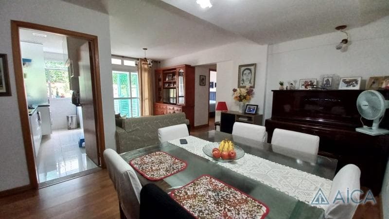 Apartamento à venda em Coronel Veiga, Petrópolis - RJ