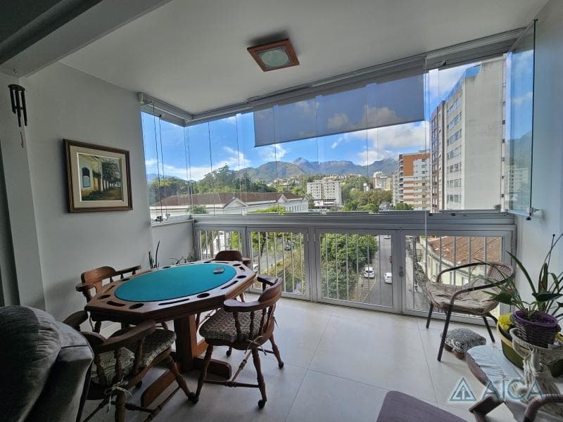 Apartamento à venda em Centro, Petrópolis - RJ