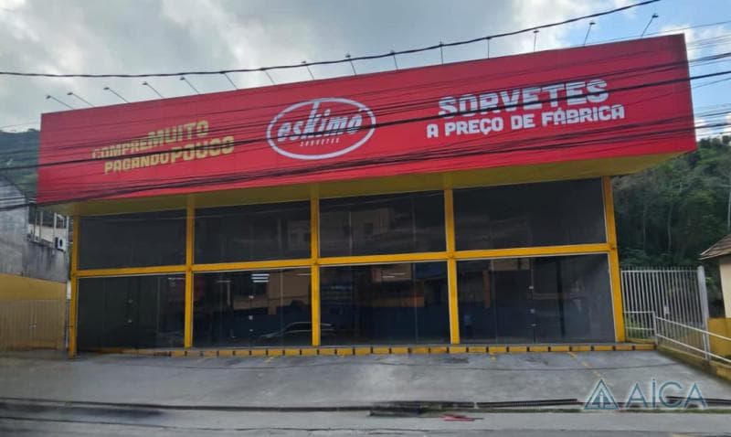 Loja para alugar em Quissamã, Petrópolis - RJ