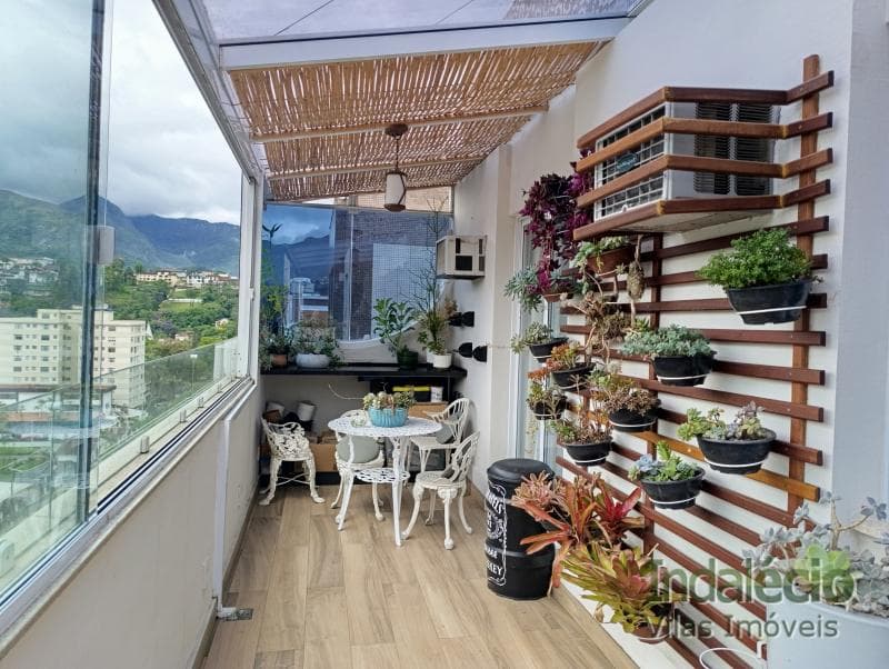 Apartamento à venda em Centro, Petrópolis - RJ