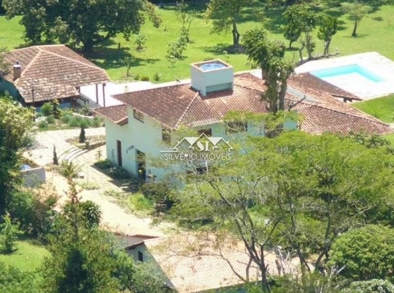 Fazenda / Sítio à venda em Araras, Petrópolis - RJ