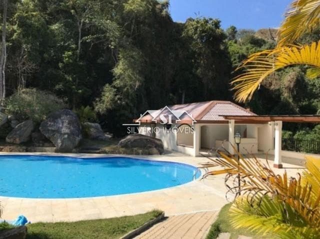 Apartamento à venda em Samambaia, Petrópolis - RJ