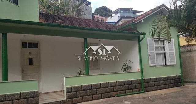 Casa à venda em Centro, São José do Vale do Rio Preto - RJ