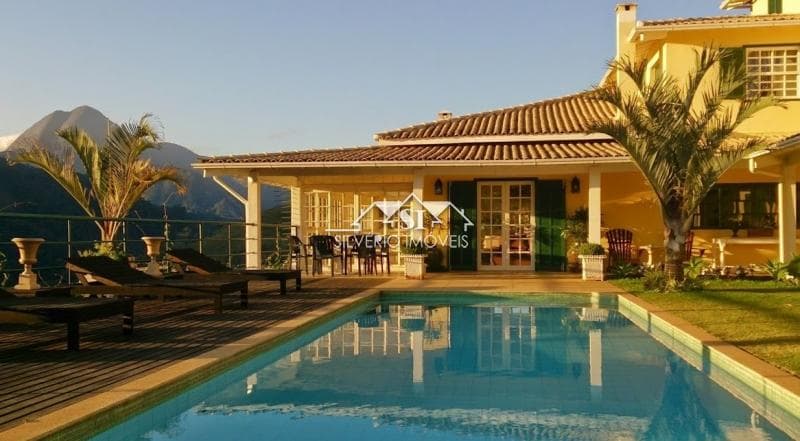 Casa à venda em Vale do Cuiaba, Petrópolis - RJ