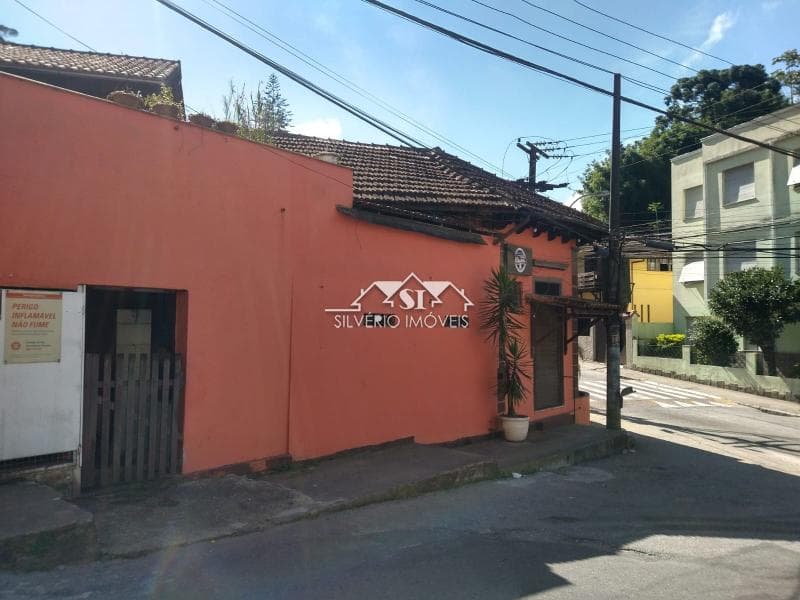Casa à venda em Valparaíso, Petrópolis - RJ