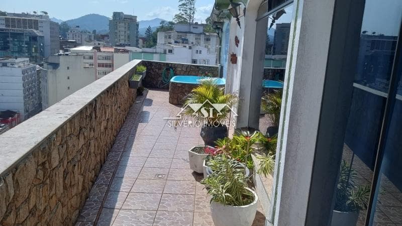 Apartamento à venda em Centro, Petrópolis - RJ