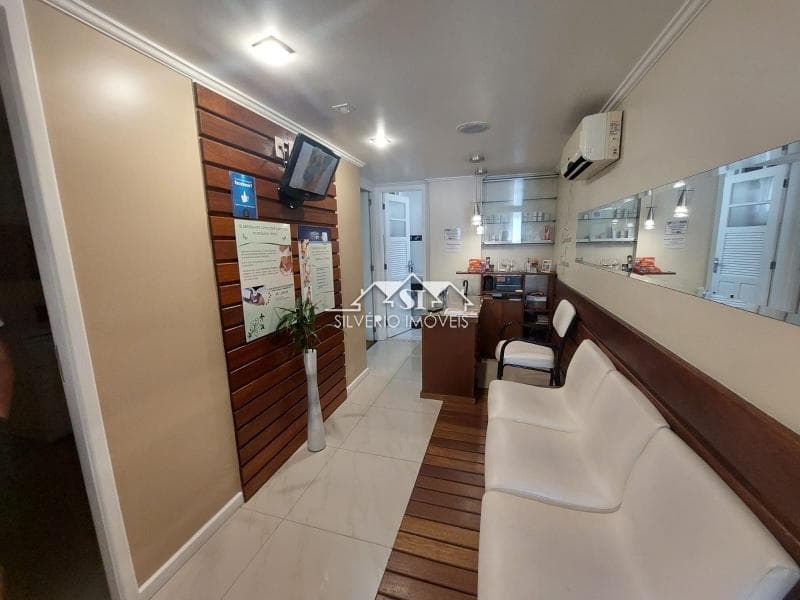 Sala à venda em Centro, Petrópolis - RJ