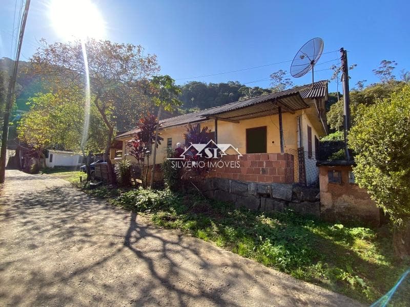 Casa à venda em Duarte da Silveira, Petrópolis - RJ