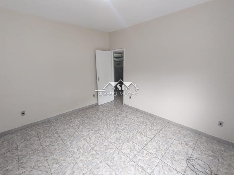 Casa para alugar em Roseiral, Petrópolis - RJ