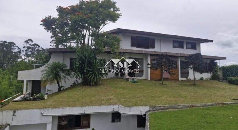 Casa à venda em Valparaíso, Petrópolis - RJ