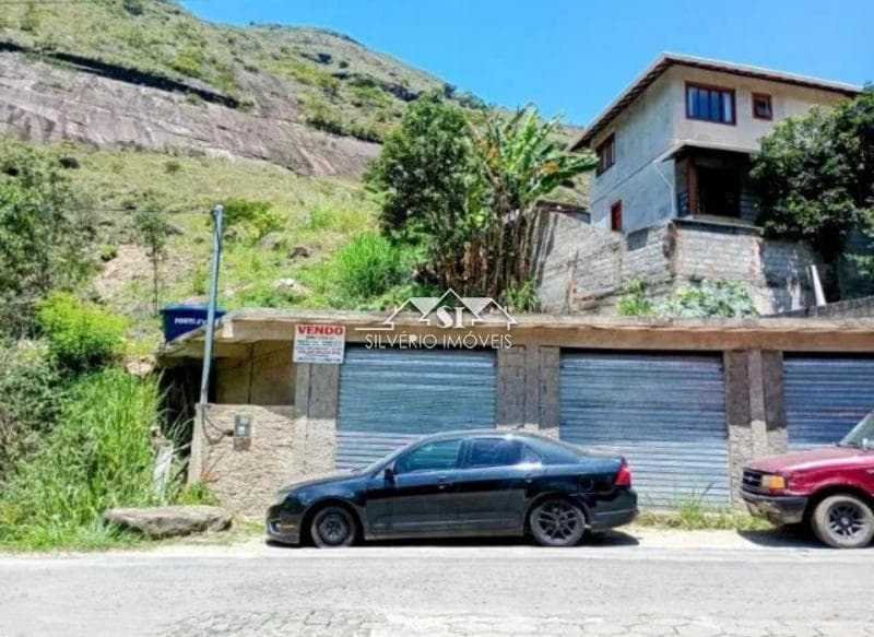 Loja à venda em Corrêas, Petrópolis - RJ