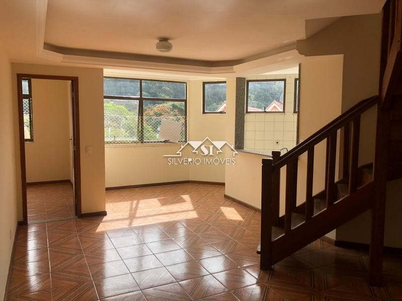 Apartamento à venda em Corrêas, Petrópolis - RJ