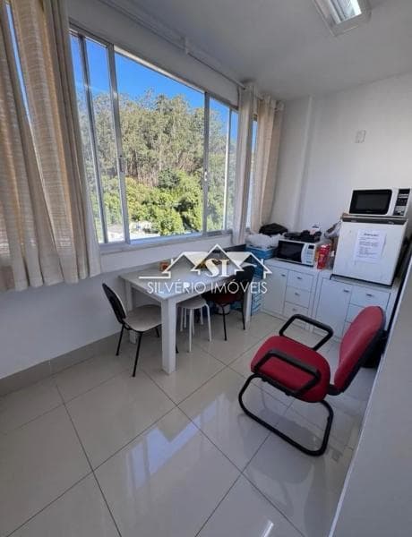 Sala à venda em Centro, Petrópolis - RJ