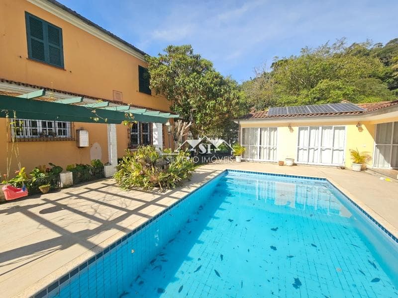 Casa para alugar em Centro, Petrópolis - RJ