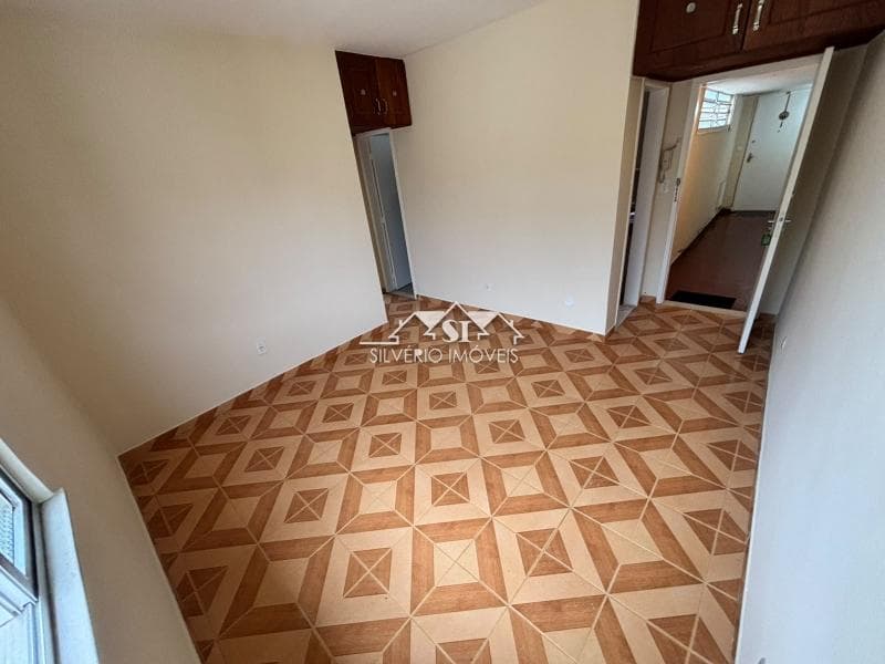 Apartamento para alugar em Mosela, Petrópolis - RJ