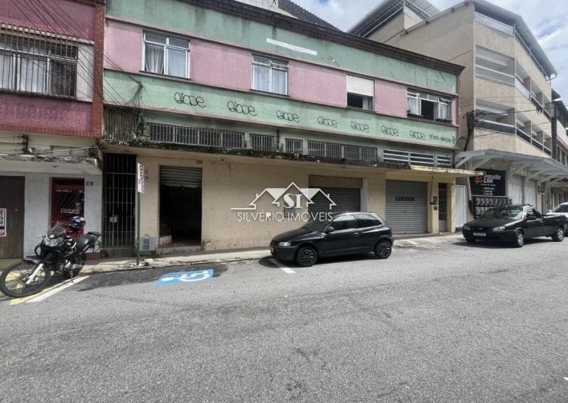 Loja à venda em Chácara Flora, Petrópolis - RJ