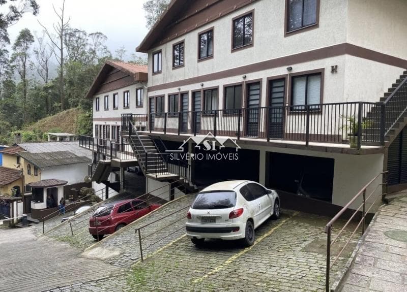 Apartamento à venda em Quitandinha, Petrópolis - RJ