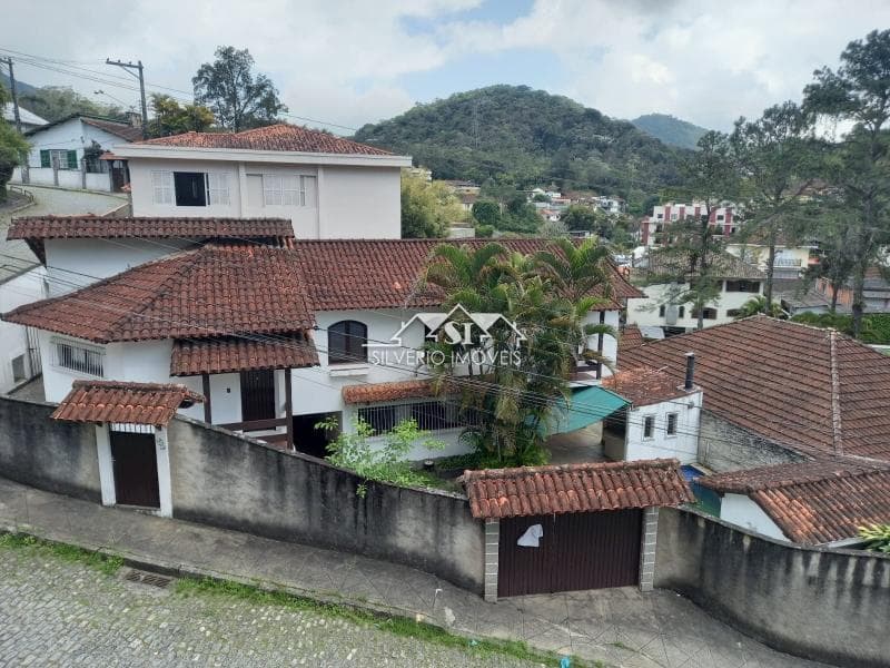 Casa à venda em Bingen, Petrópolis - RJ