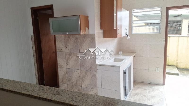 Apartamento à venda em Mosela, Petrópolis - RJ