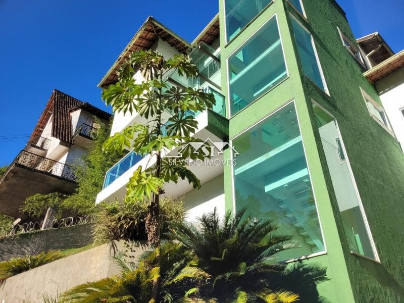 Casa à venda em Quitandinha, Petrópolis - RJ