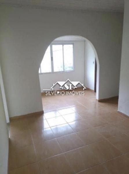 Casa para alugar em Roseiral, Petrópolis - RJ