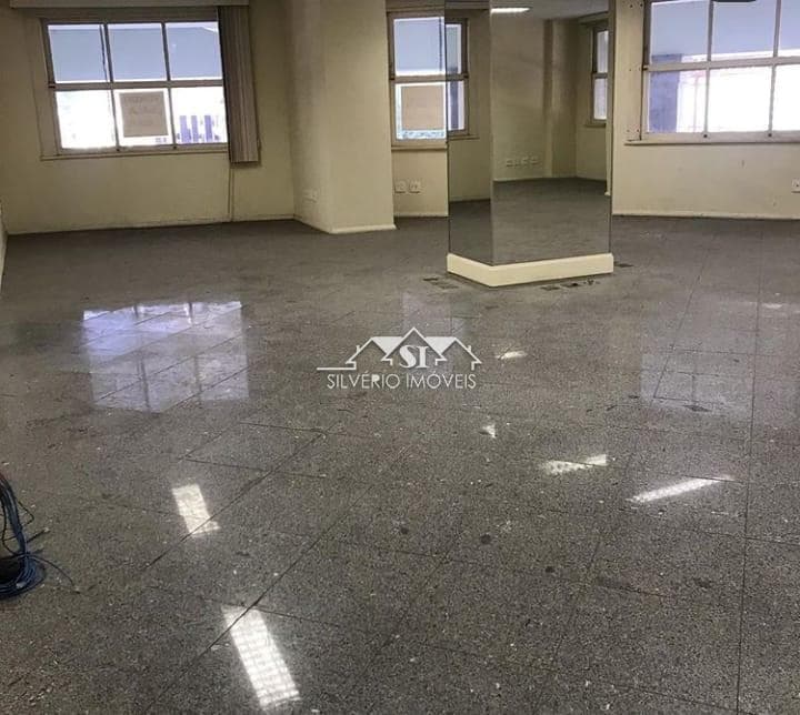 Sala à venda em Centro, Petrópolis - RJ